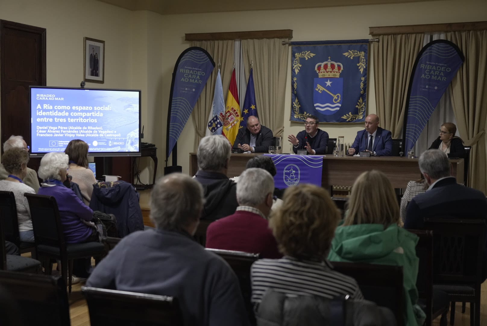 PHOTO-2025-11-13-19-37-48 2