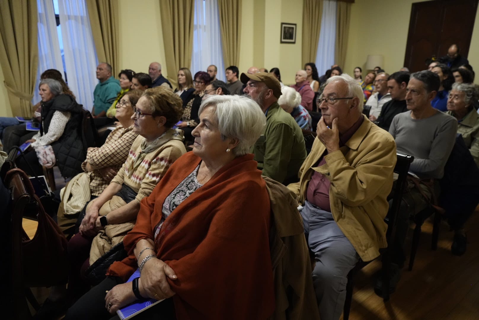 f2340e3f-530e-4ae3-be70-7d8d059deacb